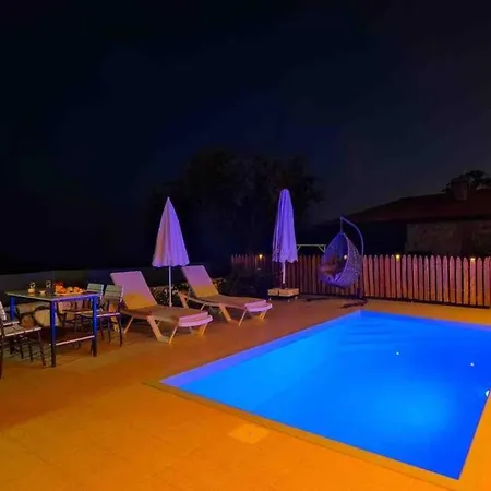 Valley Deniz, Dag Manzarali Muestakil Villa *