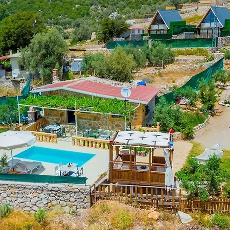 Valley Deniz, Dag Manzarali Muestakil Villa