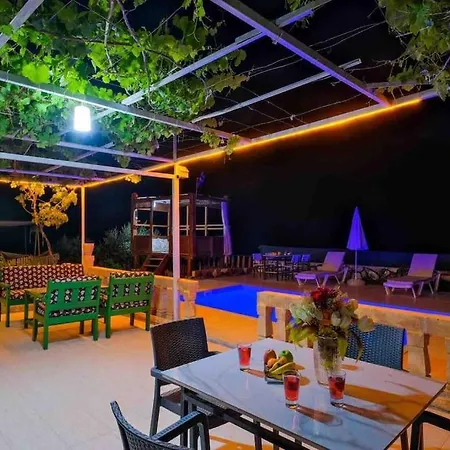 Valley Deniz, Dag Manzarali Muestakil Villa *